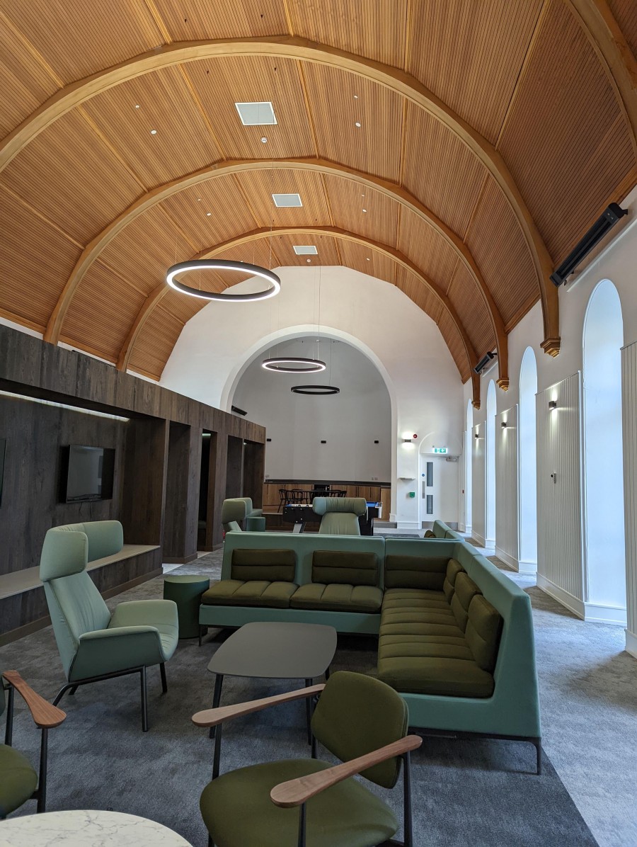 PXL 20220831 084753344