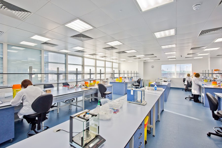 06 101110 Dundee One 001