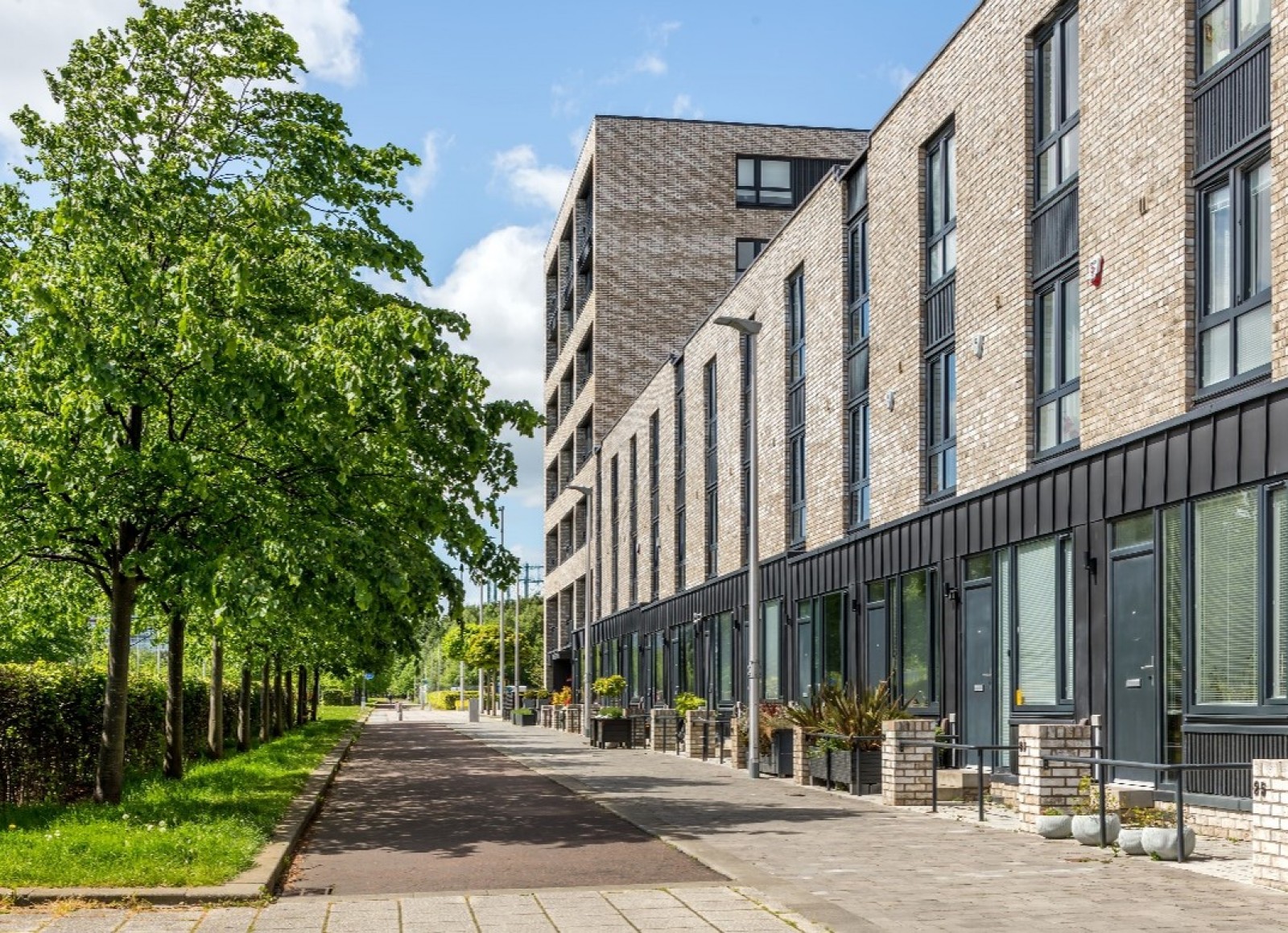 Waterfront Avenue, Edinburgh